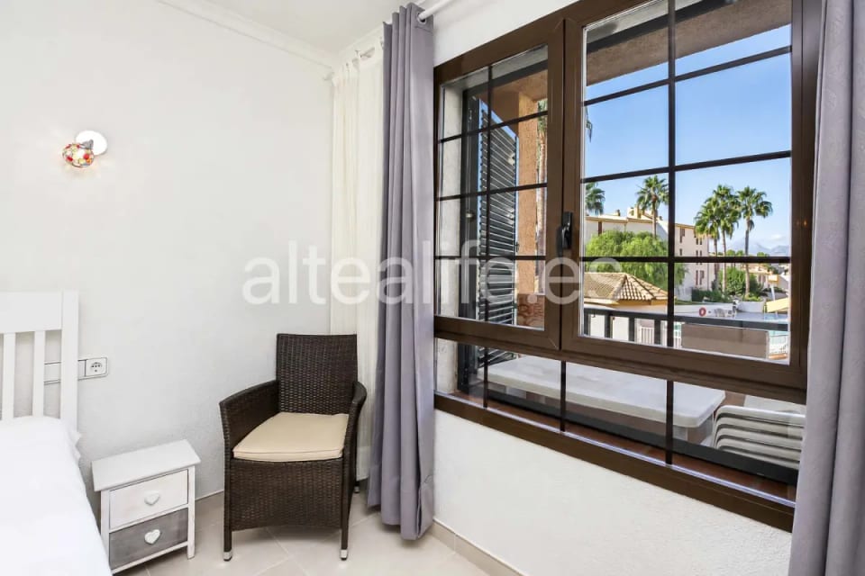 Apartamento Reformado en alquiler con Terraza y Piscina Comunitaria en Mascarat Altea (18/30)
