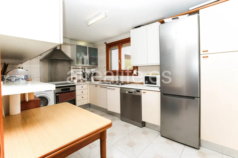 Apartamento Amplio en Venta en el Centro de Polop con Ascensor y Balcones (15/30)
