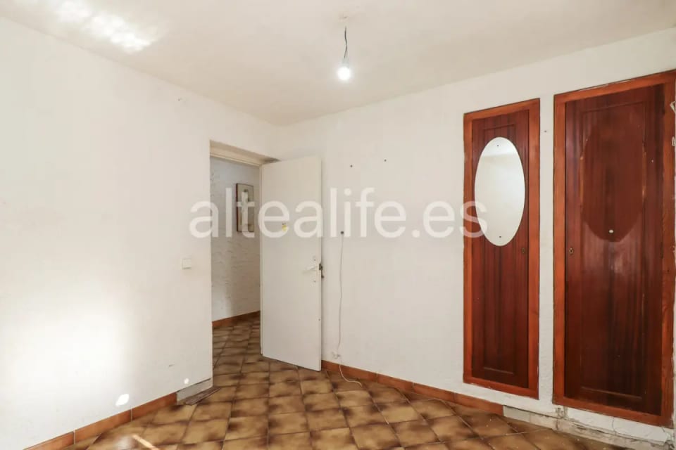 Villa en venta en La Nucía con Piscina privada y Gran Potencial de Reforma (30/30)