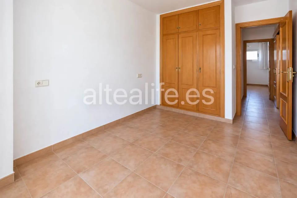 Larga Estancia | Apartamento en Primera Línea de Mar en la zona de Cap Negret (18/30)