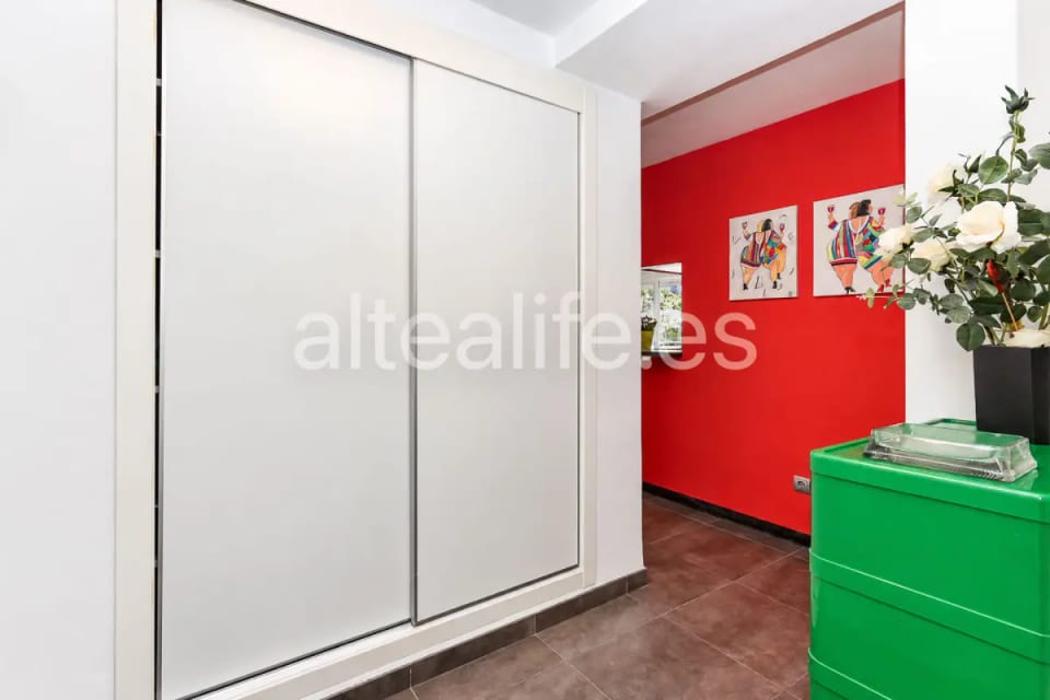Apartamento reformado en primera línea de playa con parking en Cap Negret Altea (30/30)