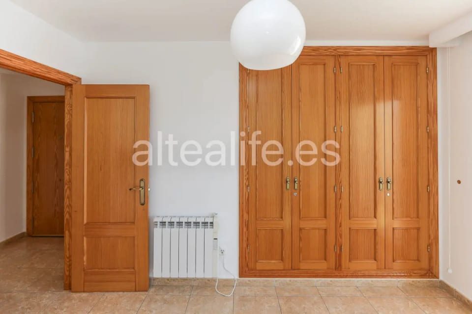 Apartamento en alquiler con terraza y garaje en la zona de Garganes Altea (25/30)
