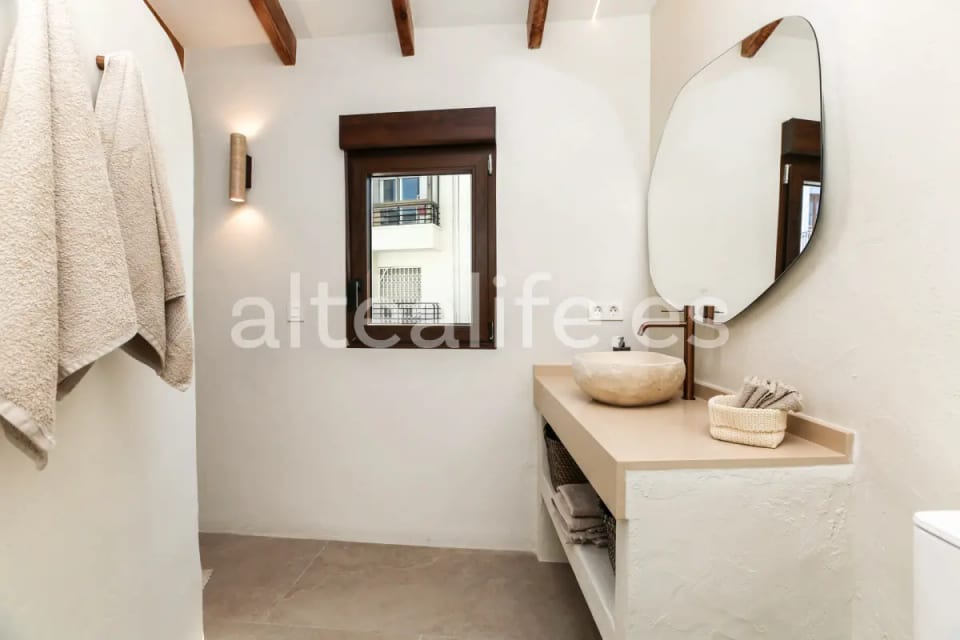 Casa de Pueblo Reformada en Venta en Altea Cerca del Mar (25/30)