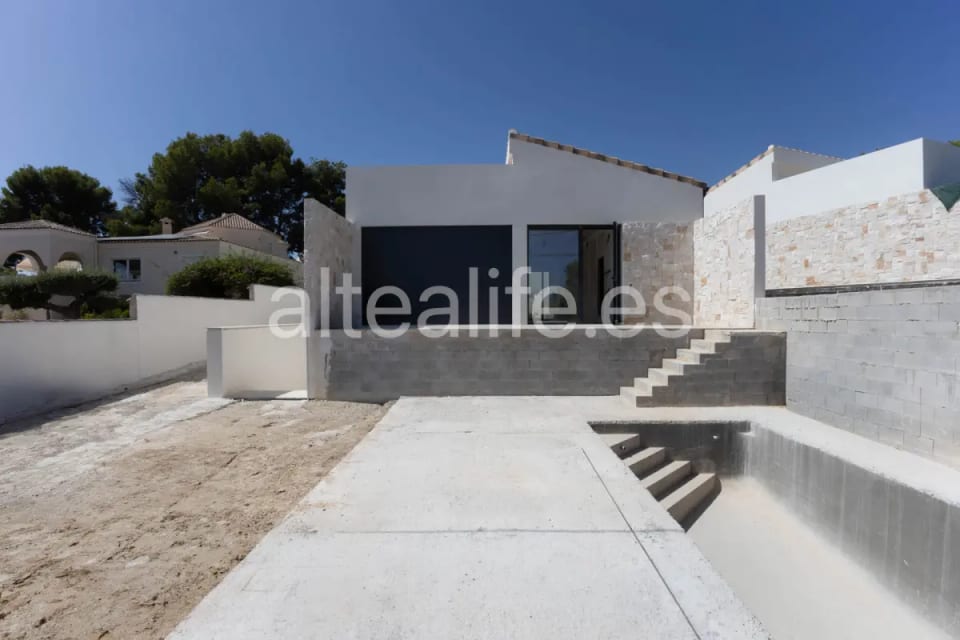 Villa Moderna de Obra Nueva con Piscina, Jardín y Vistas en La Nucía (17/30)