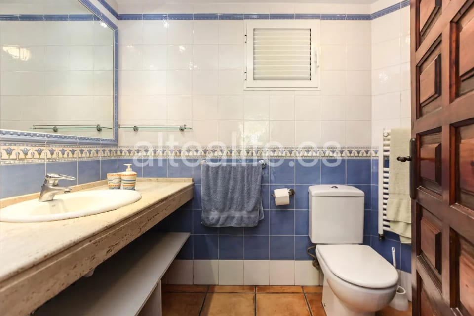 Apartamento Bajo en Primera Linea de Playa en la zona de Cap Negret (23/30)