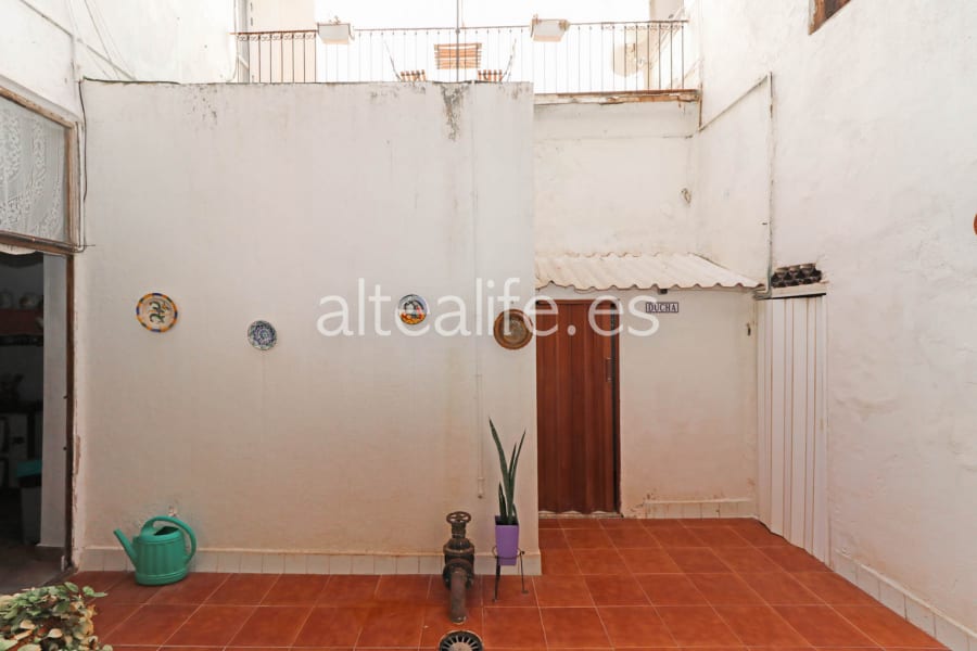 Casa de Pueblo con Piscina y Jardines en la zona de la Estación de Tren (14/30)