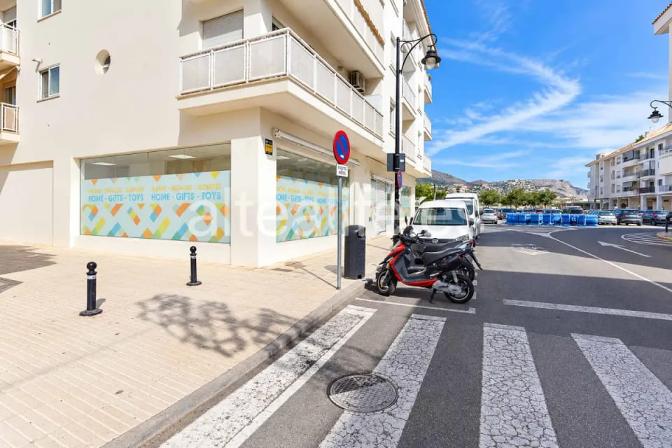 Alquiler de local Comercial de 310 m2 y amplios escaparates en Altea (17/17)