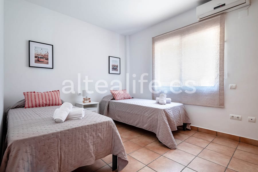 Apartamento con Piscina en la zona de Bello Horizonte (21/30)