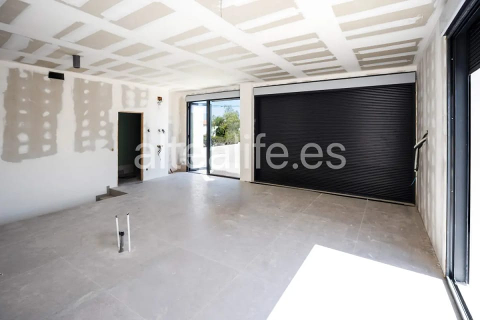 Villa Moderna de Obra Nueva con Piscina, Jardín y Vistas en La Nucía (23/30)
