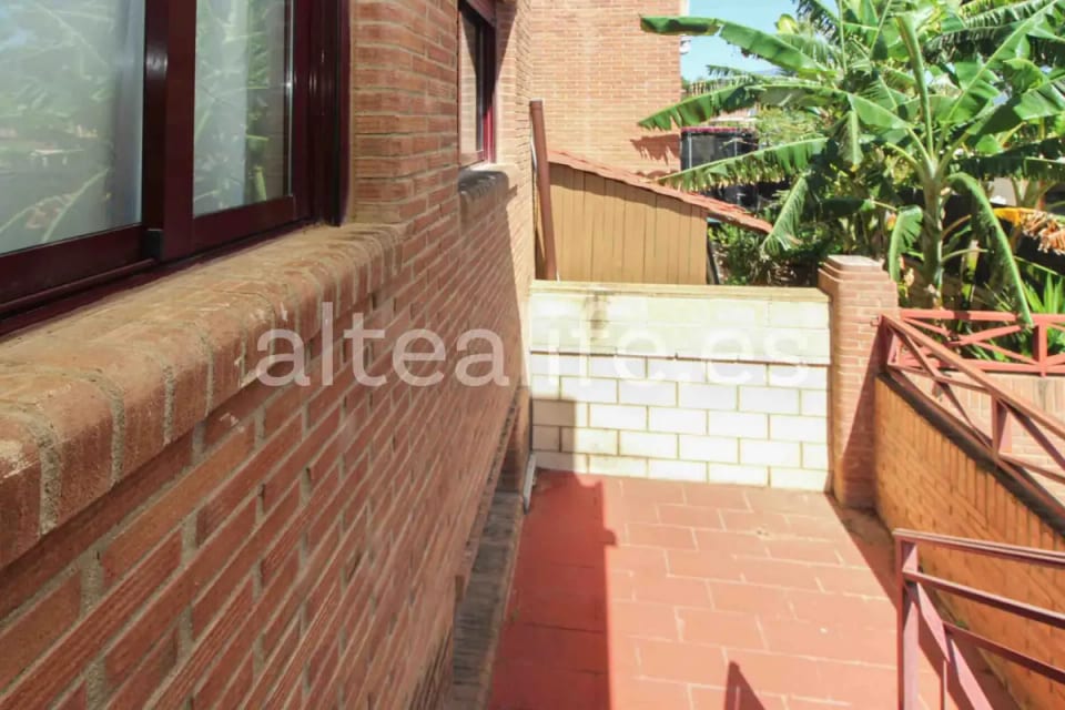 Villa de 3 Dormitorios con Terraza en El Tossal (17/30)