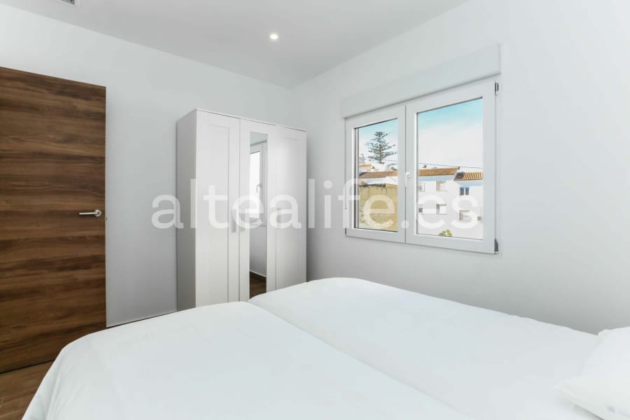 Apartamento con 2 Dormitorios en la zona de Avenida La Nucía (21/24)