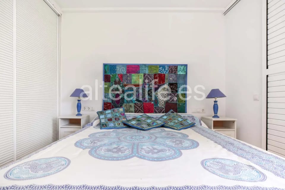 Apartamento Bajo en Primera Linea de Playa en la zona de Cap Negret (20/30)