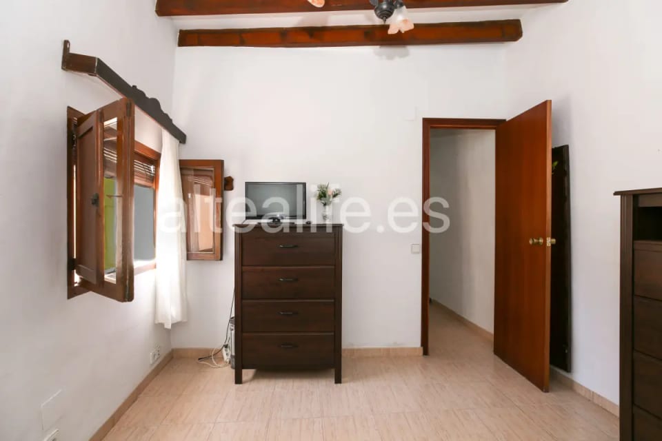 Casa de Pueblo en venta en Polop con Garaje y Buhardilla | Gran potencial en Casco Antiguo (18/30)