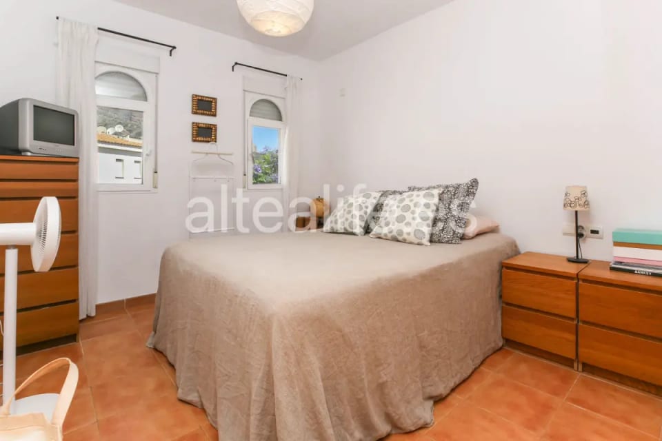 Bungalow en Esquina en Venta en La Nucía | Terrazas, Solárium y Piscina (29/30)