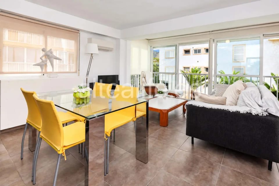 Apartamento reformado en primera línea de playa con parking en Cap Negret Altea (9/30)