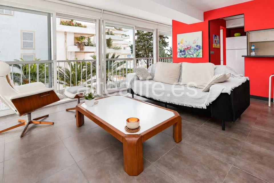 Apartamento reformado en primera línea de playa con parking en Cap Negret Altea (6/30)