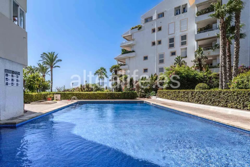 Apartamento Bajo en Primera Linea de Playa en la zona de Cap Negret (28/30)