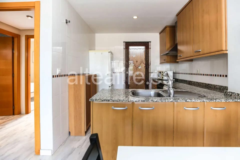 Apartamento en Venta en Cala de Finestrat con Terraza, Garaje y Vistas al Mar (21/30)