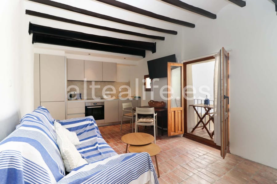 Casa de Pueblo Reformada y con Terraza en el Casco Antiguo (5/30)