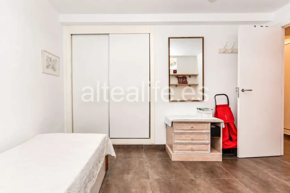 Apartamento reformado en primera línea de playa con parking en Cap Negret Altea (28/30)