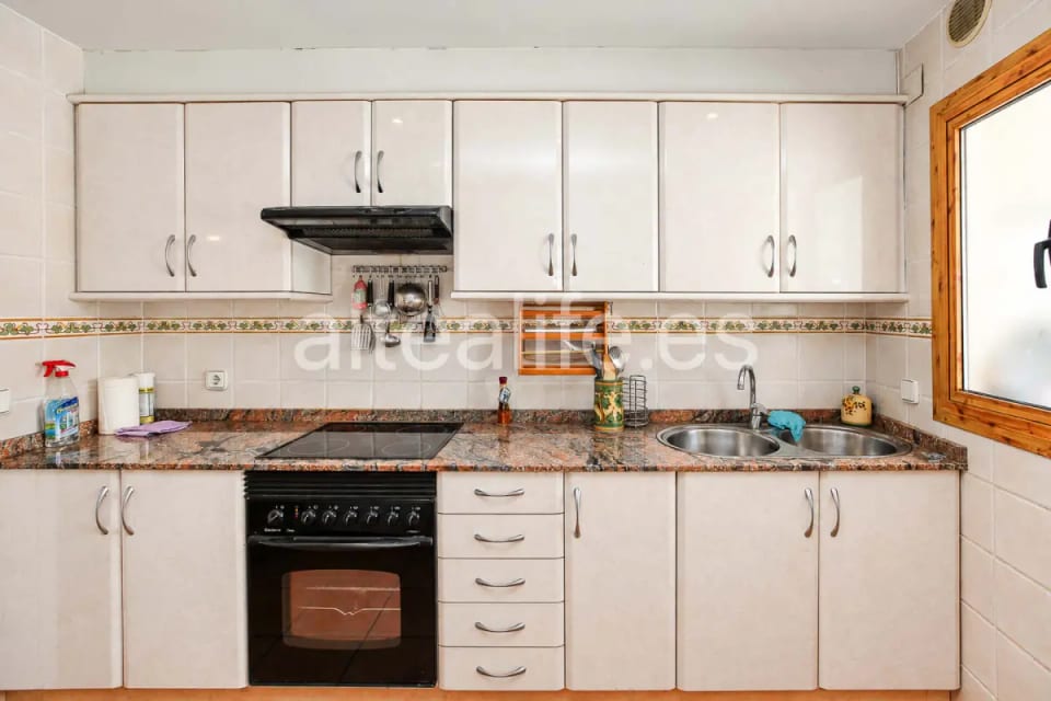 Apartamento en Esquina con Terraza, Garaje y Trastero en el casco antiguo de Altea (26/30)