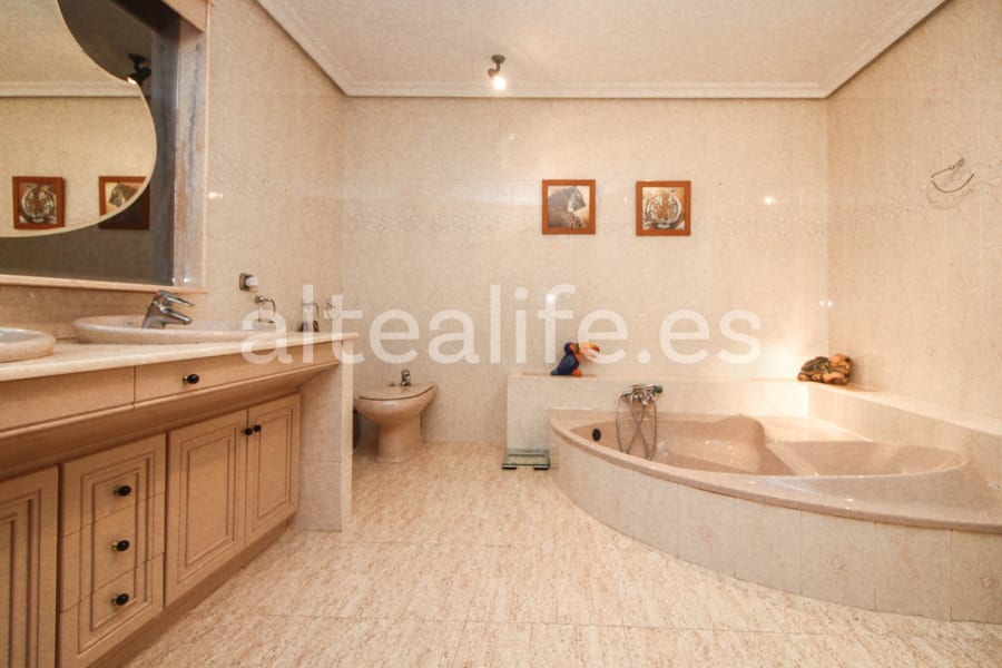 Gran Villa con Apartamento en la zona del Albir (14/30)