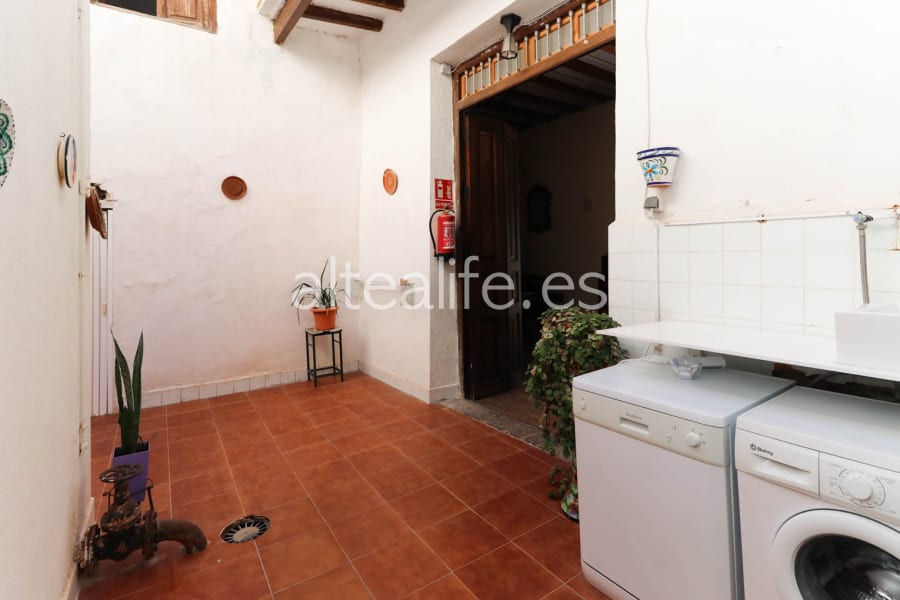 Casa de Pueblo con Piscina y Jardines en la zona de la Estación de Tren (13/30)