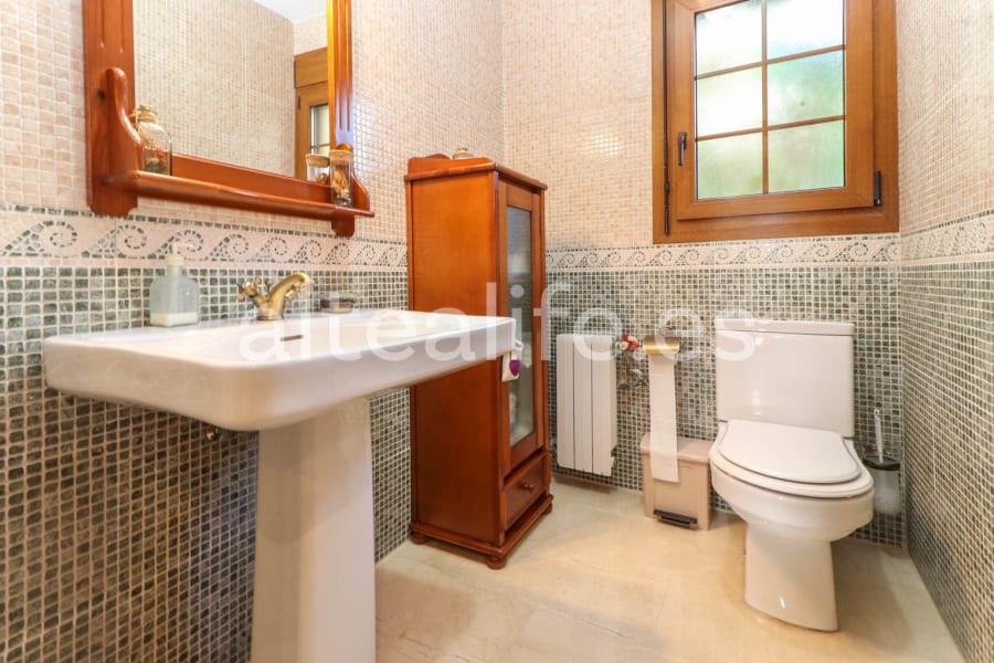 Villa con Apartamento Independiente en Bello Horizonte (21/30)