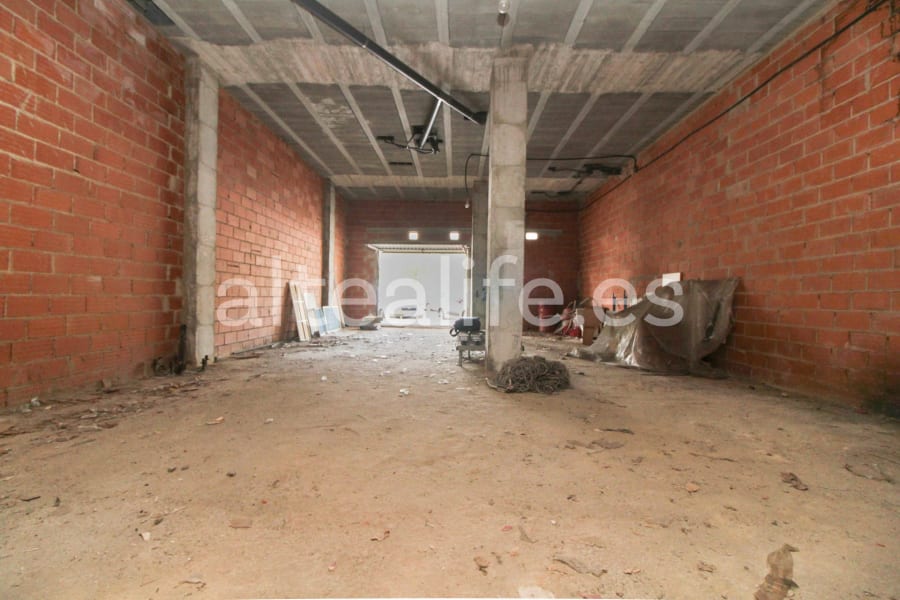 Local Comercial de 90 m2 en la zona del Puerto de Altea (5/10)