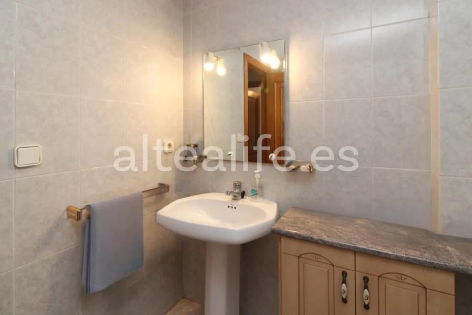 Apartamento con 4 Dormitorios en la zona del Puerto (28/30)