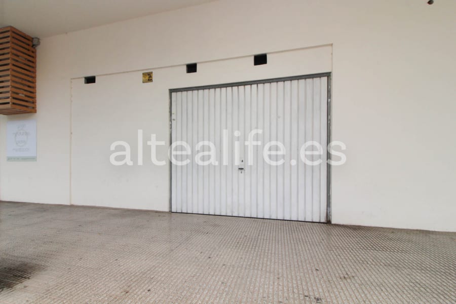 Local Comercial de 90 m2 en la zona del Puerto de Altea (8/10)