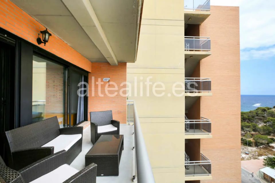 Apartamento en Venta en Cala de Finestrat con Terraza, Garaje y Vistas al Mar (28/30)