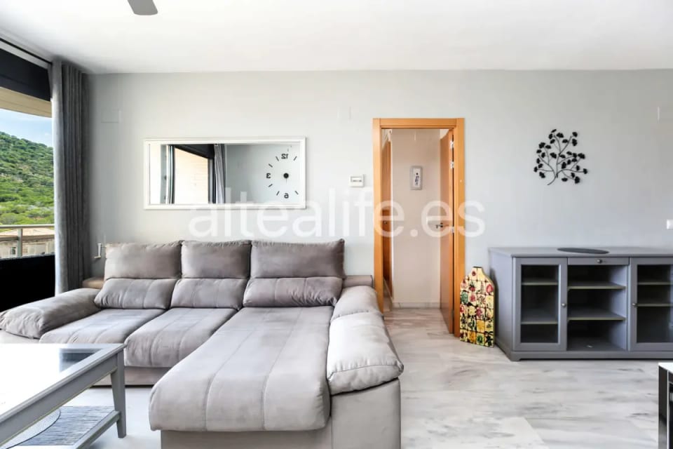 Apartamento en Venta en Cala de Finestrat con Terraza, Garaje y Vistas al Mar (11/30)