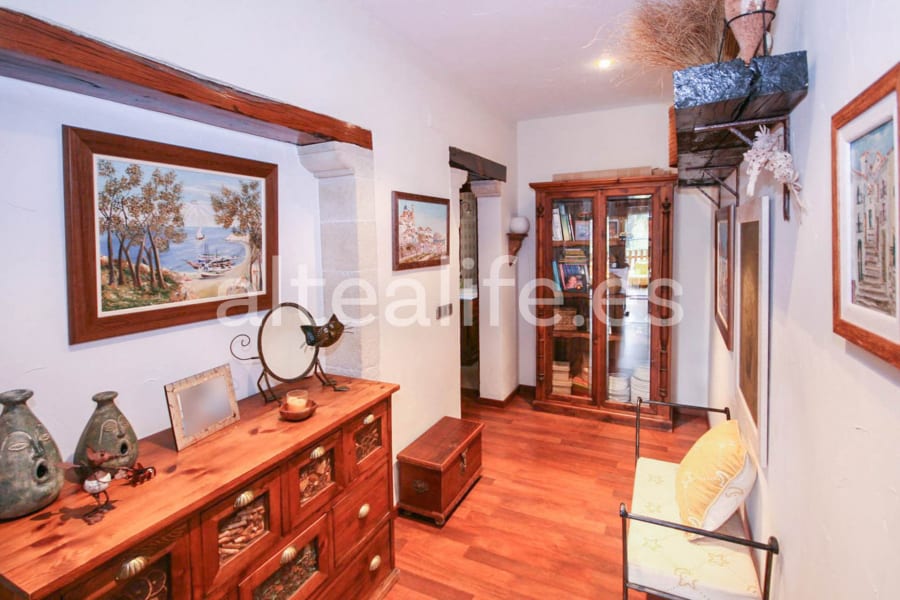 Villa con Apartamento Independiente en la Nucía (7/30)