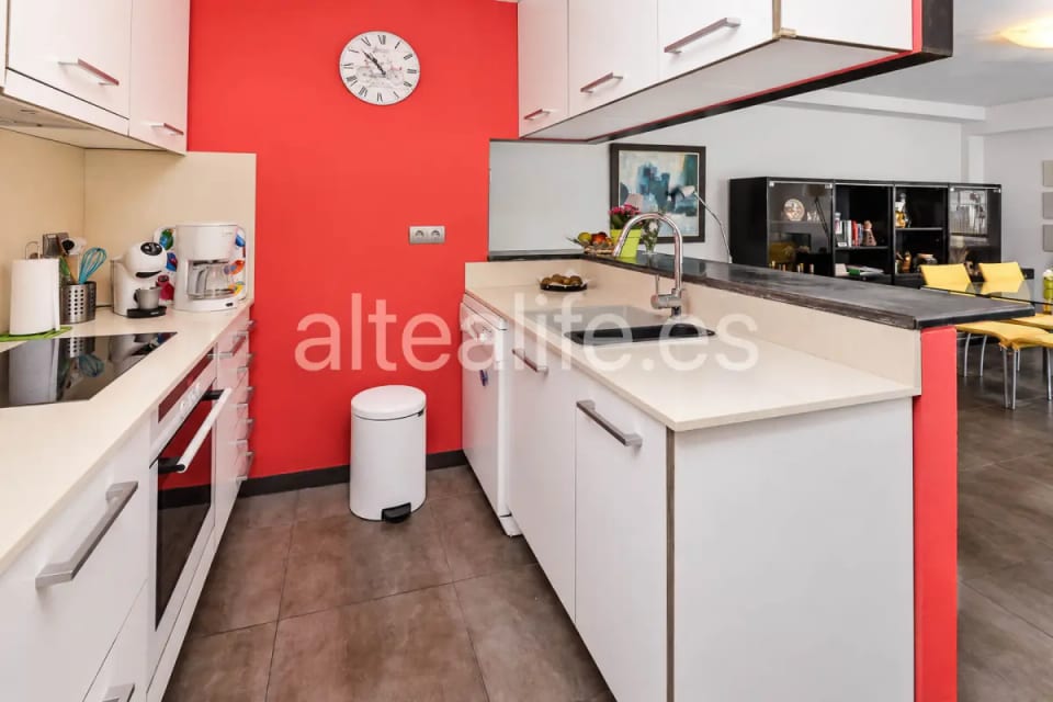 Apartamento reformado en primera línea de playa con parking en Cap Negret Altea (13/30)