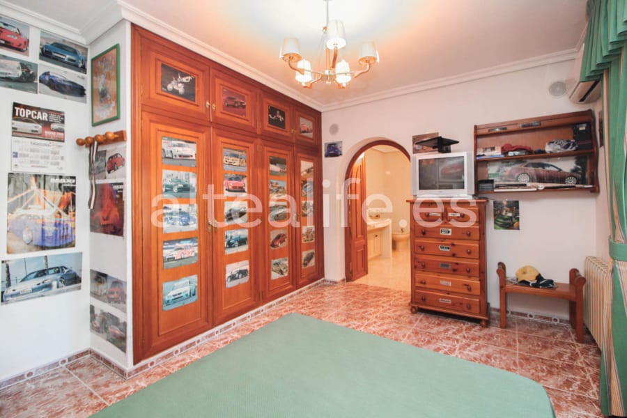 Gran Villa con Apartamento en la zona del Albir (13/30)