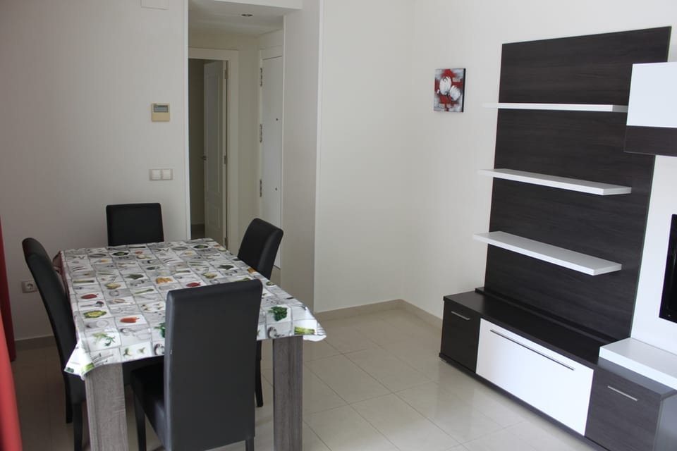 Gemelos 26 · 5D (1 bedroom) (5/24)