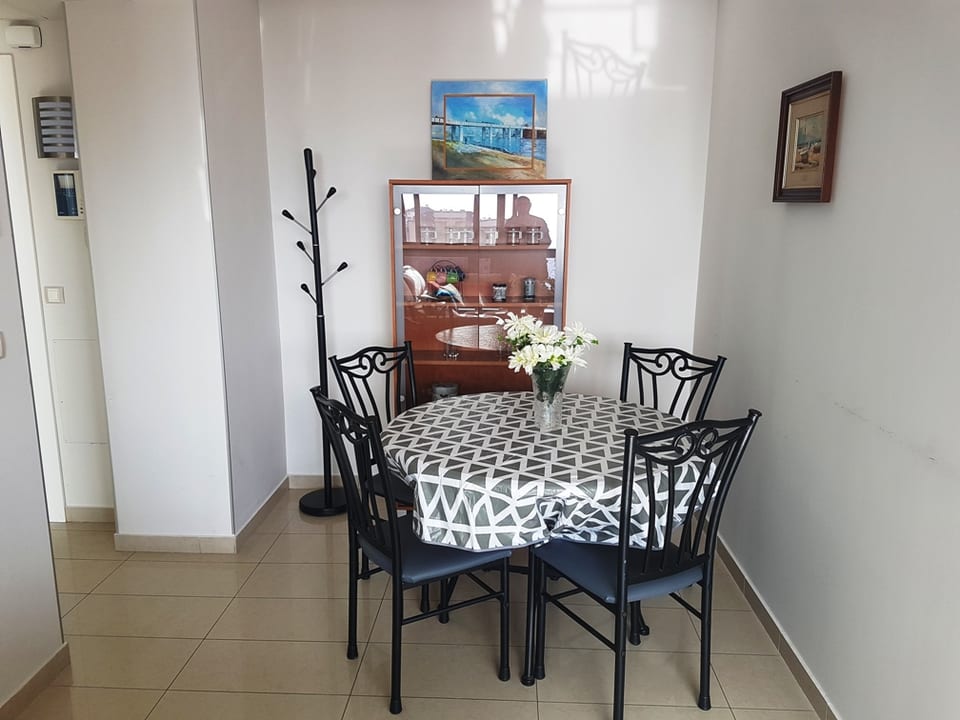 Gemelos 26 · 17D (2 bedrooms) (6/24)
