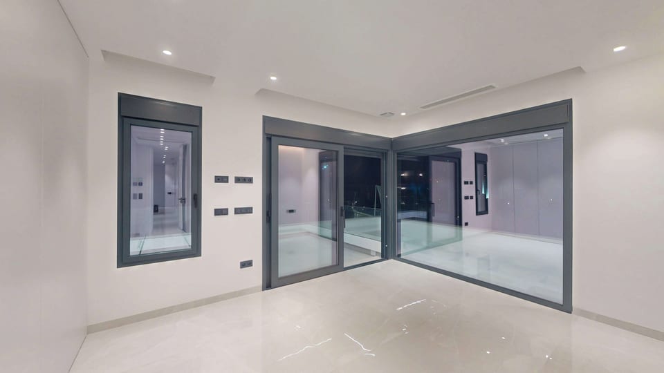 Luxury Villa in Sierra Cortina (6/14)