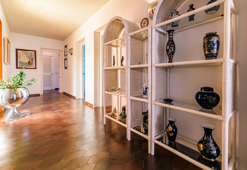 Villa for sale withing walking distance to the British school (11/15)