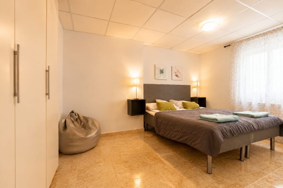 Spacious Family Home (12/15)