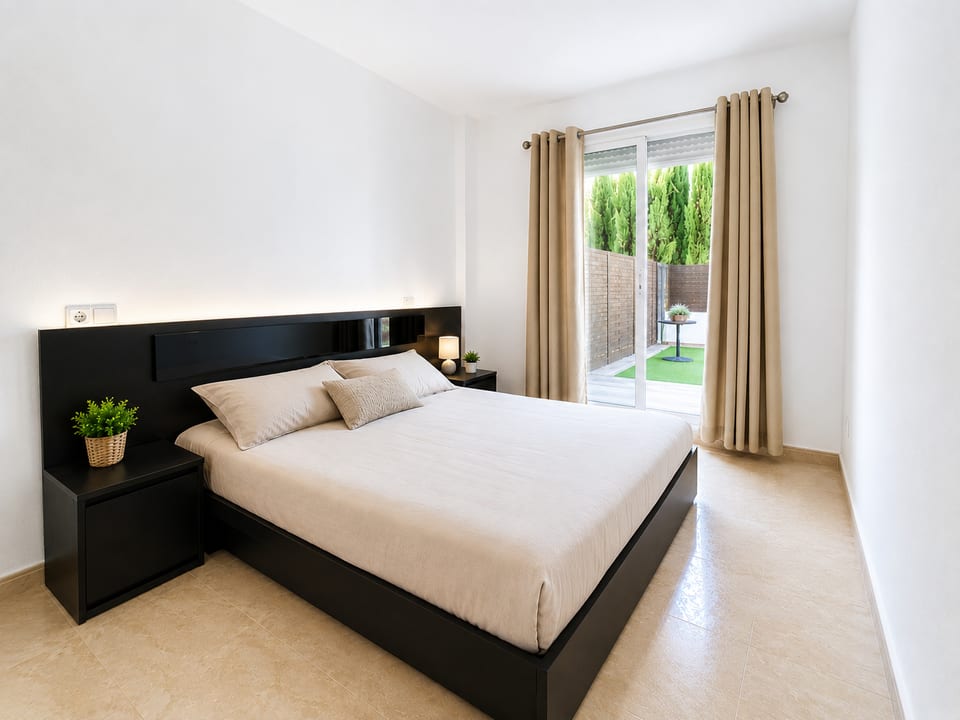 Ground-Floor Apartment with Private Terrace and Garden in El Albir (6/15)
