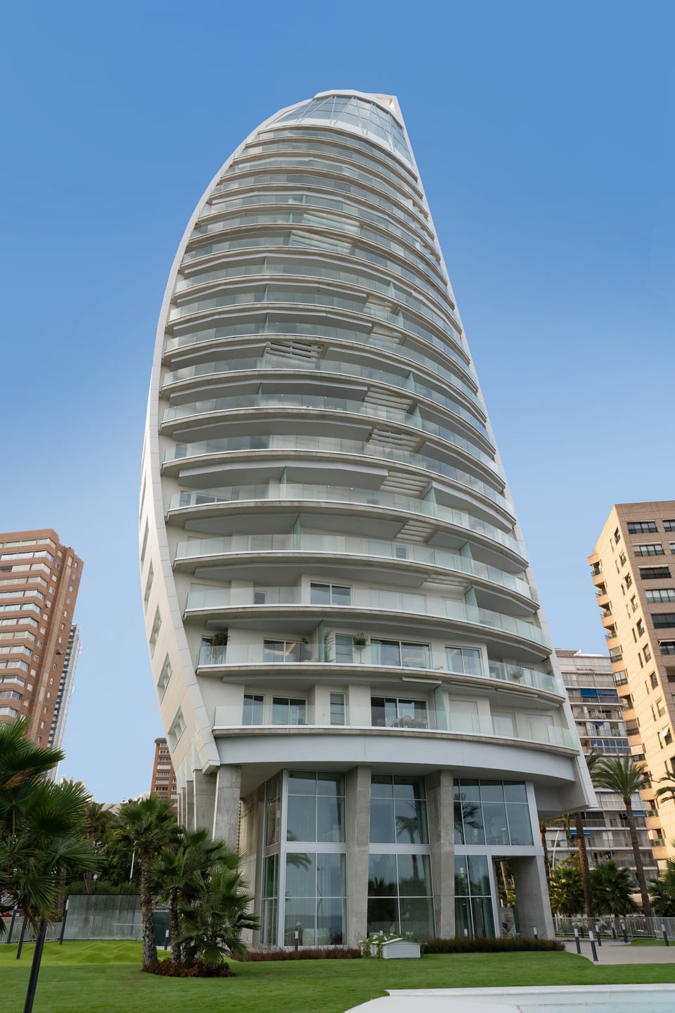 The Iconic Building – Delfin Tower (10/15)