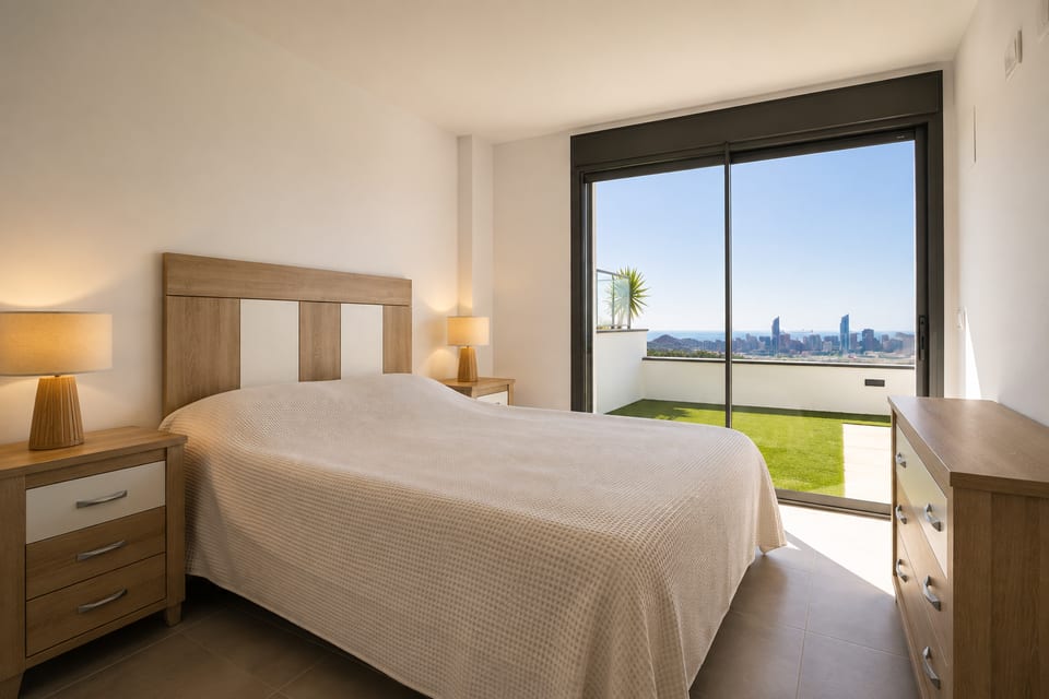 Exclusive 3-Bedroom Apartment with Large Terrace and Panoramic Sea Views in Finestrat (11/15)