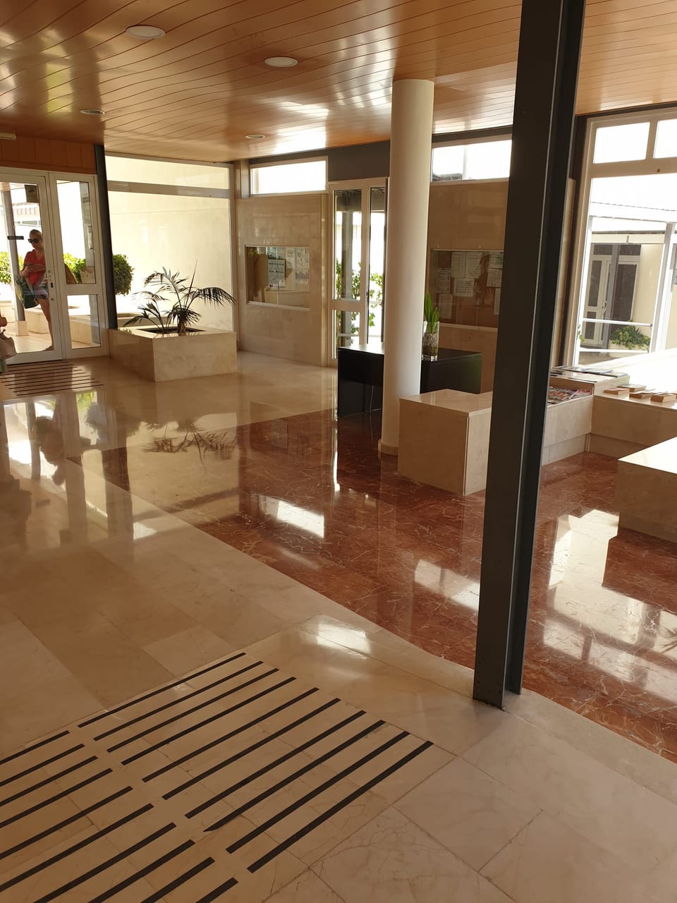 South facing apartment in Albir (15/15)