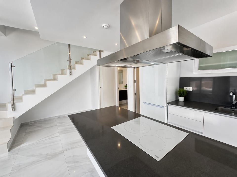 New villa with high standard (5/15)