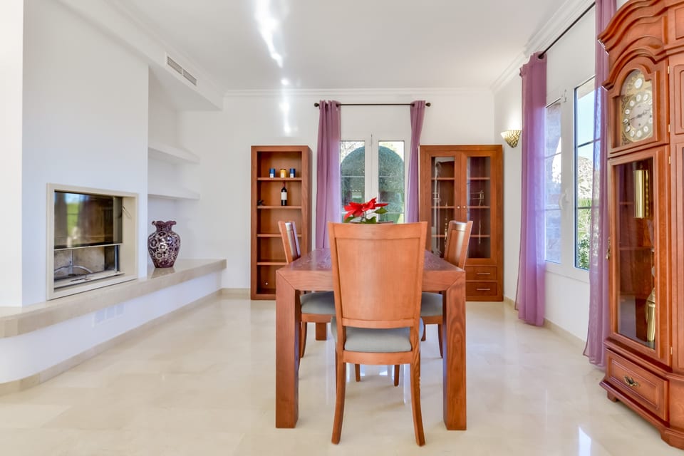 Dream Home in Sierra Cortina – Sea Views, Pool & Prime Location (13/15)