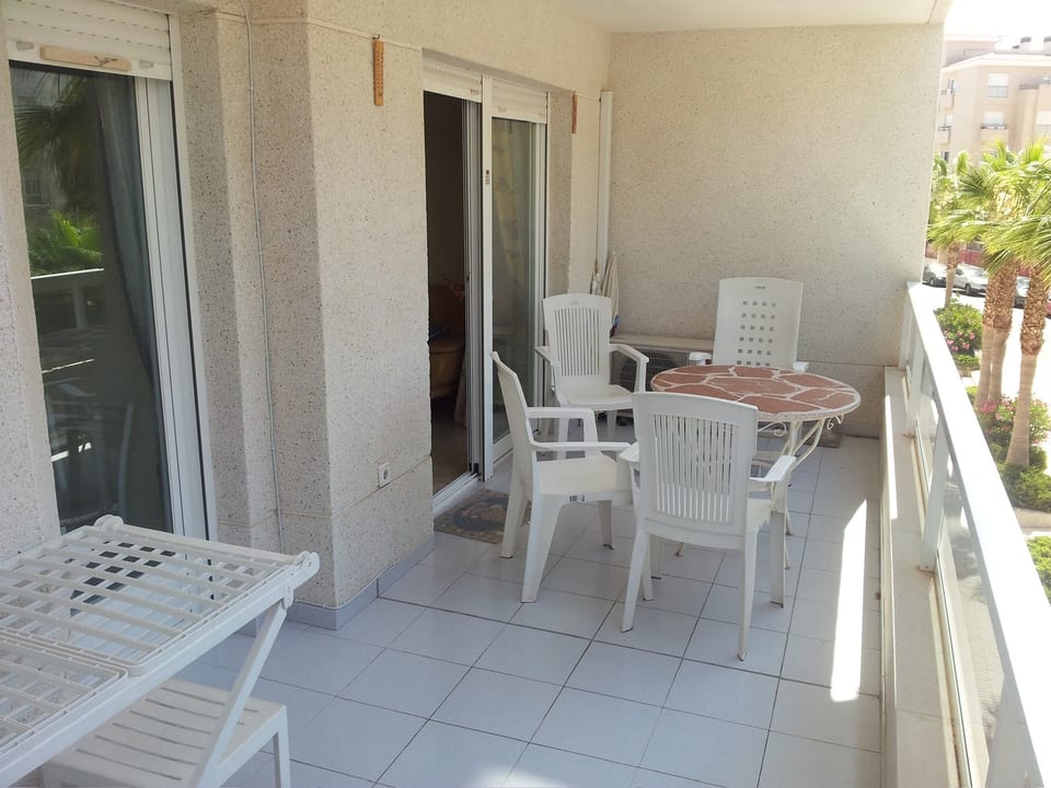 South facing apartment in Albir (10/15)