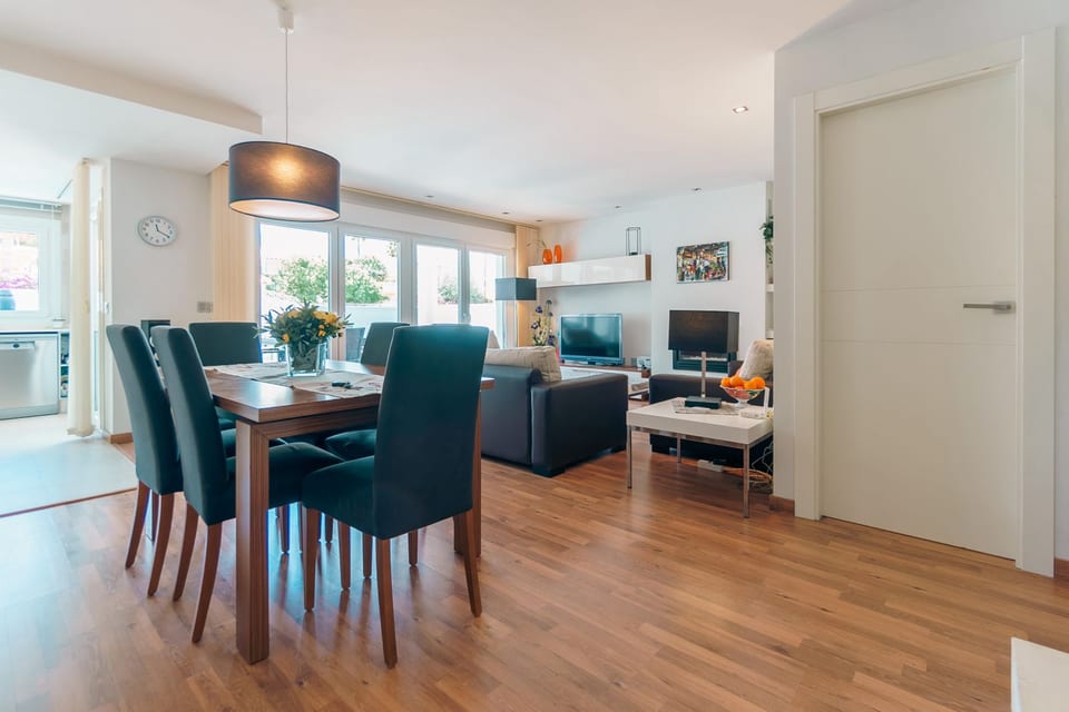 Modern detached villa (5/15)