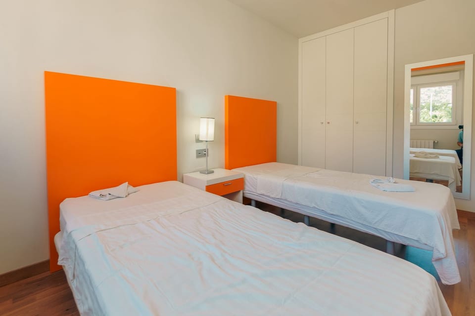 Modern detached villa (14/15)